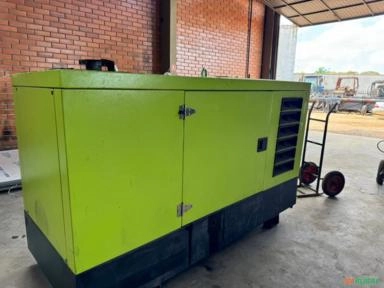 Gerador de Energia 125 kVA 115 kVA 100 kVA Pramac Ano 2022 1808 hrs + Motor Perkins 1104 125kVA 115k Imagem Gerador de Energia 125 kVA 115 kVA 100 kVA Pramac Ano 2022 1808 hrs + Motor Perkins 1104 125kVA 115k