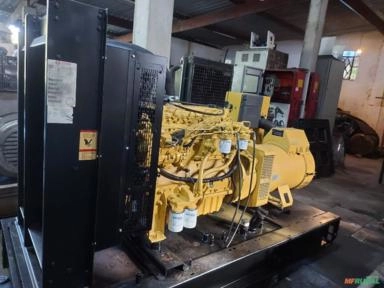 Gerador de Energia 165 kVA 170 kVA 180 kVA 150 kVA Caterpillar 913 hrs 165kVA 170kVA 180kVA 150kVA Imagem Gerador de Energia 165 kVA 170 kVA 180 kVA 150 kVA Caterpillar 913 hrs 165kVA 170kVA 180kVA 150kVA
