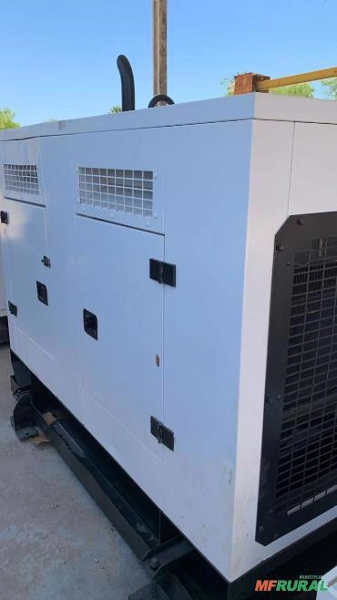 Gerador de Energia 55 kVA 50 kVA Stemac Carenado Motor Mwm d229/4 bosch + Cramaco 55kVA 50kVA Imagem Gerador de Energia 55 kVA 50 kVA Stemac Carenado Motor Mwm d229/4 bosch + Cramaco 55kVA 50kVA