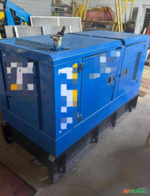 Gerador de Energia 55 kVA 50 kVA Chicago Pneumatic Ano 2010 Motor Perkins 55kVA 50kVA Imagem Gerador de Energia 55 kVA 50 kVA Chicago Pneumatic Ano 2010 Motor Perkins 55kVA 50kVA