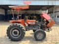 Trator de pneus T4300 m790 Imagem Trator de pneus T4300 m790
