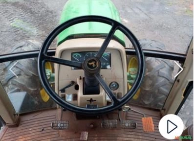 Imagem Trator John Deere 6180J - Ano 2013 Imagem Trator John Deere 6180J - Ano 2013