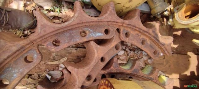 SEGMENTO DO ARO MOTRIZ TRATOR CATERPILLAR D9 Imagem SEGMENTO DO ARO MOTRIZ TRATOR CATERPILLAR D9