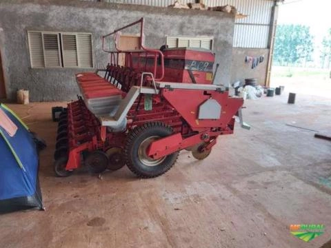 Imagem PLANTADEIRA E SEMEADEIRA - SUPER CONSERVADA Imagem PLANTADEIRA E SEMEADEIRA - SUPER CONSERVADA