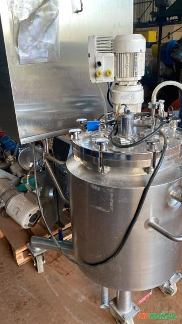 REATOR PILOTO EM AÇO INOX Imagem REATOR PILOTO EM AÇO INOX