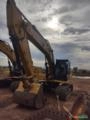 DUAS ESCAVADEIRAS CATERPILLAR 320 Imagem DUAS ESCAVADEIRAS CATERPILLAR 320