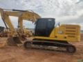 DUAS ESCAVADEIRAS CATERPILLAR 320 Imagem DUAS ESCAVADEIRAS CATERPILLAR 320