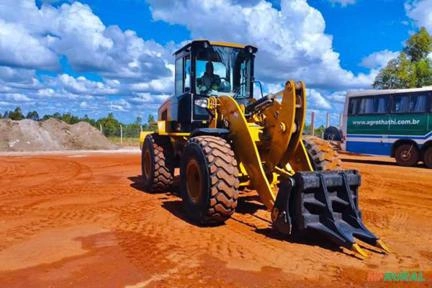 Imagem Gancho Arranca Toco para Pá Carregadeira Acima de 14 Toneladas Imagem Gancho Arranca Toco para Pá Carregadeira Acima de 14 Toneladas