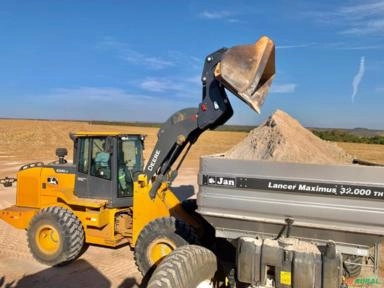 Imagem Alongador para Pá Carregadeira – Ganho de Altura de Até 1,2m Imagem Alongador para Pá Carregadeira – Ganho de Altura de Até 1,2m