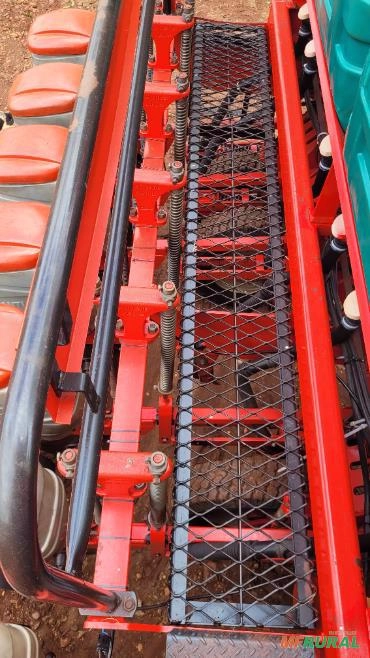 Imagem Plantadeira Terraçus G3 2012 13 linhas Imagem Plantadeira Terraçus G3 2012 13 linhas