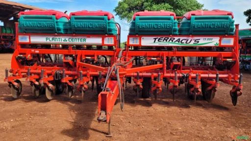 Imagem Plantadeira Terraçus G3 2012 13 linhas Imagem Plantadeira Terraçus G3 2012 13 linhas