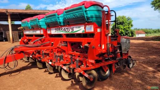 Imagem Plantadeira Terraçus G3 2012 13 linhas Imagem Plantadeira Terraçus G3 2012 13 linhas