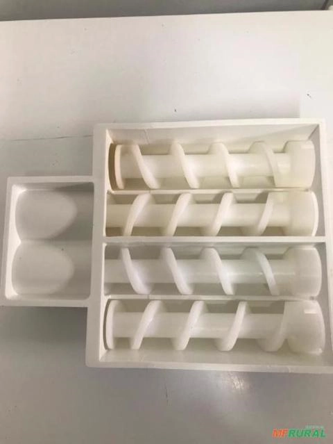 MÁQUINA DE SALGADOS Imagem MÁQUINA DE SALGADOS