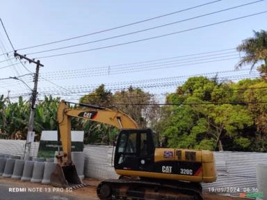 Imagem SERVIÇO DE DESTOCA DE EUCALIPTO Imagem SERVIÇO DE DESTOCA DE EUCALIPTO