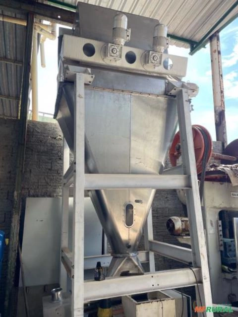 Misturador industrial inteiramente inox 1.000 litros Imagem Misturador industrial inteiramente inox 1.000 litros