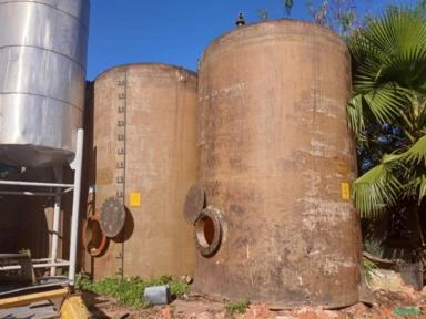 Tanques material em fibra. Imagem Tanques material em fibra.