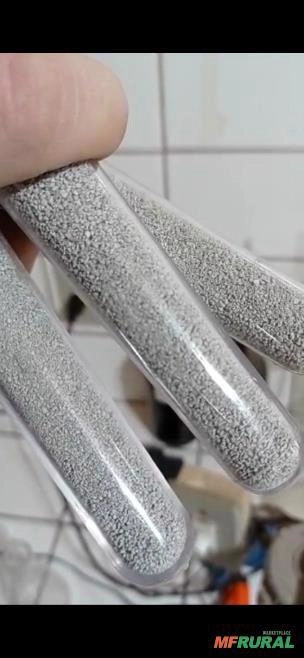 Imagem Fosfato bicálcico de alto valor nutricional. Imagem Fosfato bicálcico de alto valor nutricional.