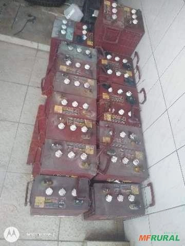 Sucatas de bateria. Imagem Sucatas de bateria.