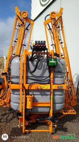 Imagem Pulverizadores e barras hidráulica Imagem Pulverizadores e barras hidráulica