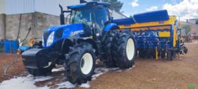 Trator New Holland T 7 205 ano 2023