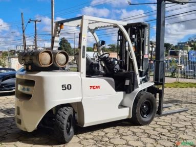 Imagem Empilhadeira Marca TCM Imagem Empilhadeira Marca TCM