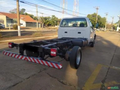 Caminhão Ford F 4000 4x4 ano 11