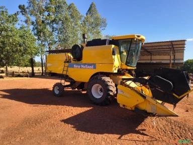 Colheitadeira New Holland TC 5070 Imagem Colheitadeira New Holland TC 5070