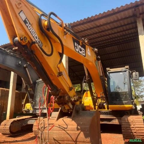 Escavadeira JCB JS200 LC Ano 2013 Imagem Escavadeira JCB JS200 LC Ano 2013