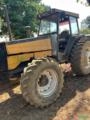 Trator Valtra 985 com cabine Imagem Trator Valtra 985 com cabine