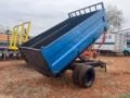 Carretinha /caçamba basculante forrageira filipada Imagem Carretinha /caçamba basculante forrageira filipada