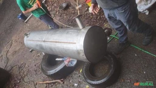 Destilador 2.500 LT, com condensador de cápsulas Imagem Destilador 2.500 LT, com condensador de cápsulas