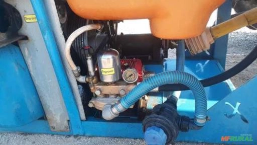 Imagem Pulverizador para bananeiro Imagem Pulverizador para bananeiro