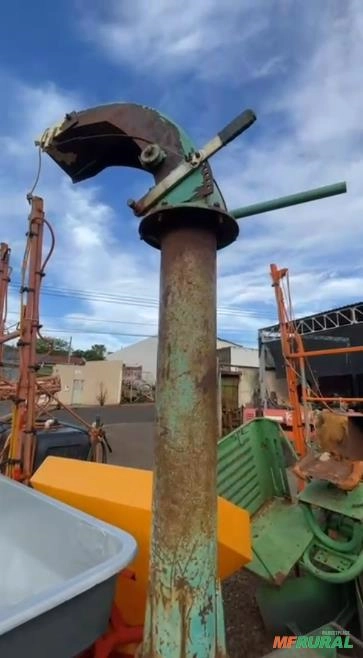 Imagem Ensiladeira picadeira para trator Imagem Ensiladeira picadeira para trator