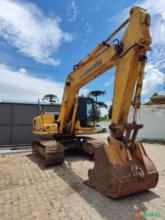 ESCAVADEIRA KOMATSU PC160 ANO 2006