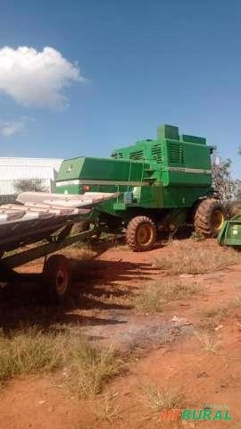 Colheitadeira John Deere 1175 Imagem Colheitadeira John Deere 1175