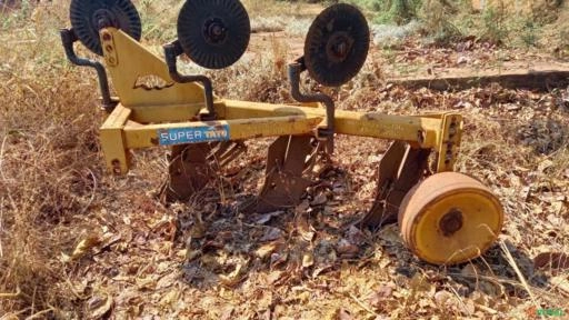 Arado Aivecas 3 bacias - Tatu Imagem Arado Aivecas 3 bacias - Tatu