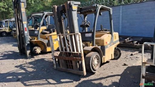 Empilhadeira Yale GDP090VX 2011 Imagem Empilhadeira Yale GDP090VX 2011