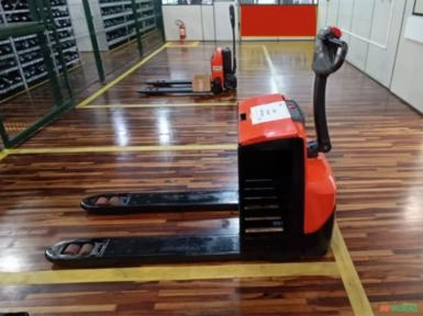 Paleteira Toyota/BT Imagem Paleteira Toyota/BT