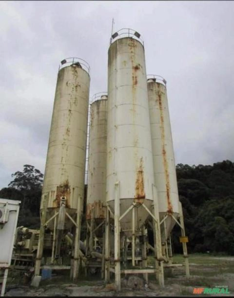 Silos 120 TON. Imagem Silos 120 TON.