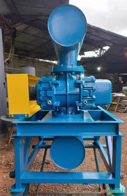 Soprador Roots Marca Repicky Mod. R15 em Blumenau SC à venda. 694786