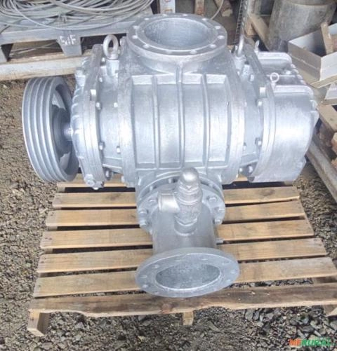 Soprador trilobular flange 9" Imagem Soprador trilobular flange 9"