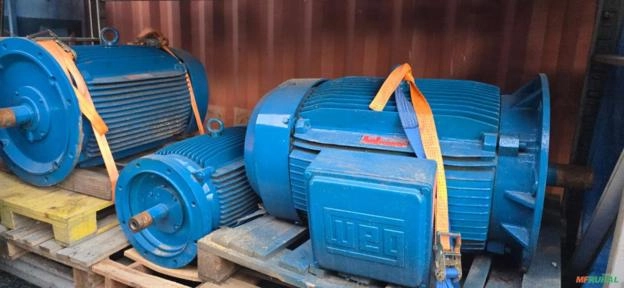 LOTE DE MOTORES WEG INDUSTRIAIS – TRIFÁSICOS Imagem LOTE DE MOTORES WEG INDUSTRIAIS – TRIFÁSICOS