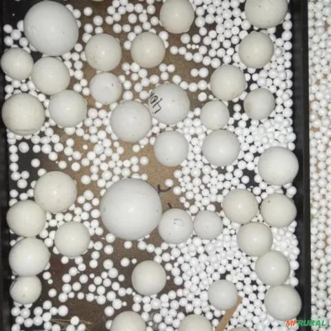 Esferas de Alta Alumina/ Corpo moedores para moinhos de bolas Semi novas 25 a 60 mm