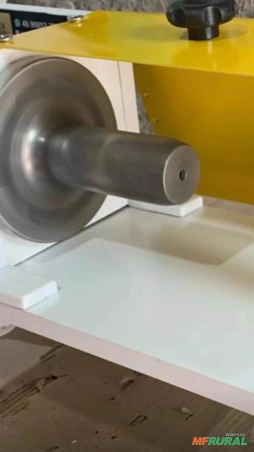 Máquina Retirar Pelicula REV 2023/2024 Imagem Máquina Retirar Pelicula REV 2023/2024