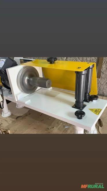 Imagem Máquina Retirar Pelicula REV 2023/2024 Imagem Máquina Retirar Pelicula REV 2023/2024