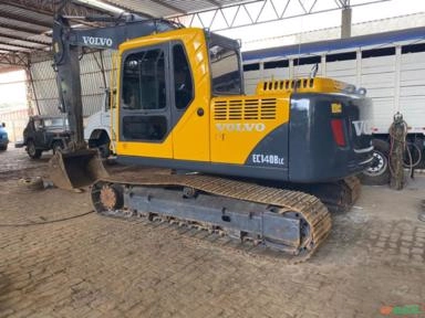 ESCAVADEIRA VOLVO EC140BLC ANO 2013 Imagem ESCAVADEIRA VOLVO EC140BLC ANO 2013