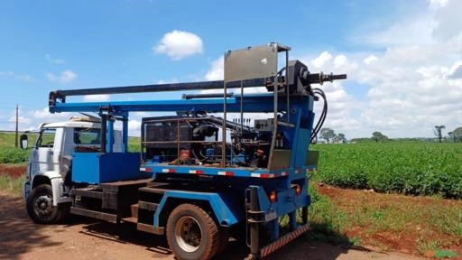 Imagem CAMINHÃO PERFURATRIZ Imagem CAMINHÃO PERFURATRIZ