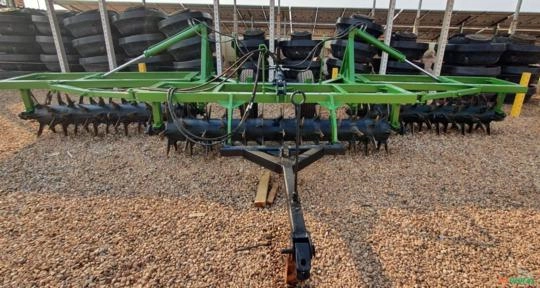 DESCOMPACTADOR DE SOLO (AERO-SOLO) Imagem DESCOMPACTADOR DE SOLO (AERO-SOLO)