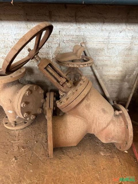 Registros e Conexões em Ferro Fundido – Resistência e Durabilidade Garantidas Imagem Registros e Conexões em Ferro Fundido – Resistência e Durabilidade Garantidas