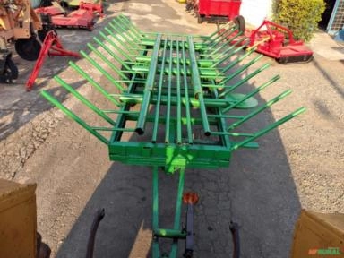 CARRETA AGRÍCOLA PARA TRANSPORTE DE ENCANAMENTO, MEDINDO 4,00 MT X 2,40 MT, RODAGEM 7.50 X 16 Imagem CARRETA AGRÍCOLA PARA TRANSPORTE DE ENCANAMENTO, MEDINDO 4,00 MT X 2,40 MT, RODAGEM 7.50 X 16